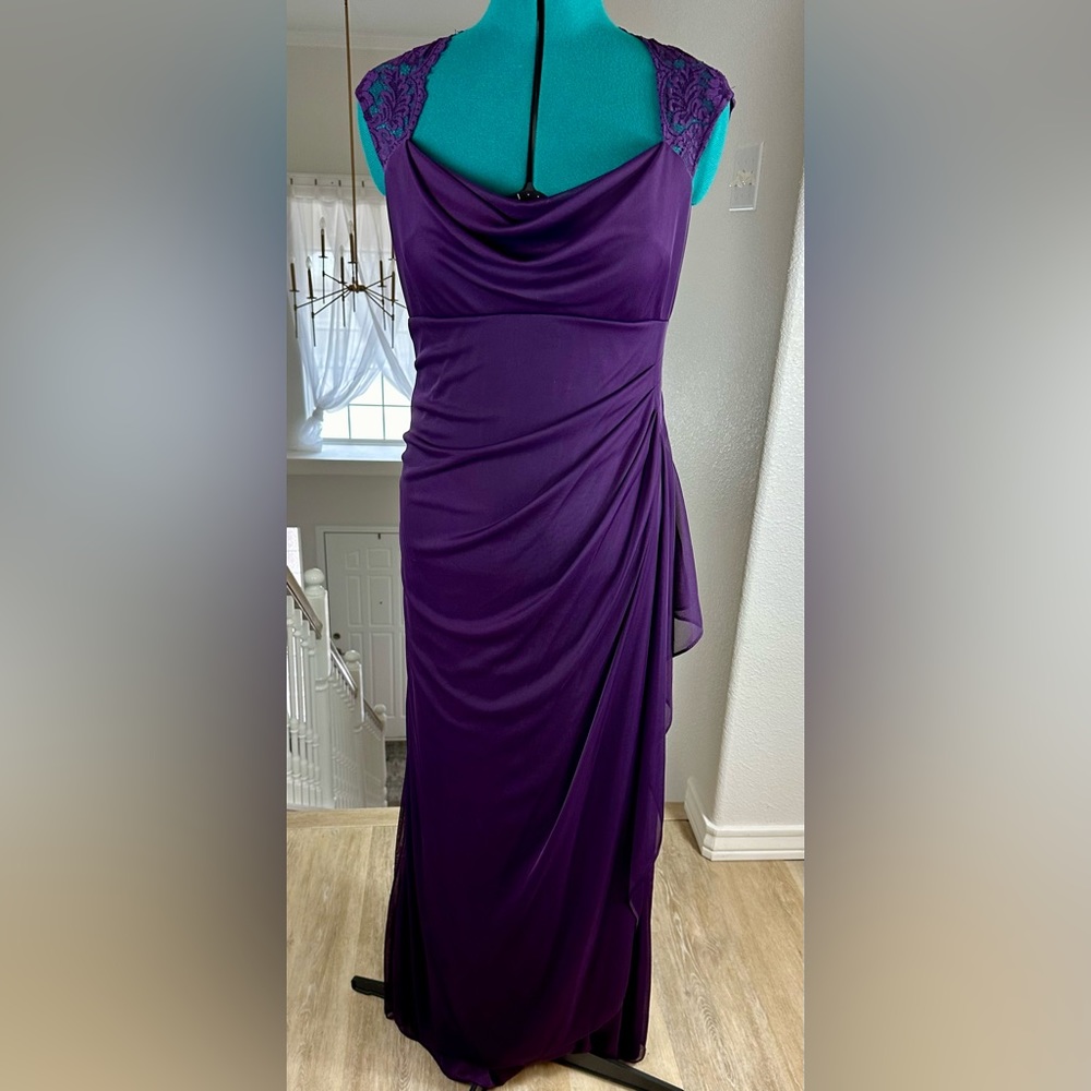 Xscape by Joanna Chen purple size 12 sleeveless long gown